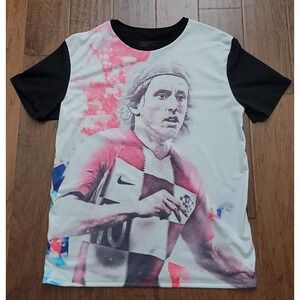 AC Milan Luka Modrić Men's T-Shirt Size LARGE